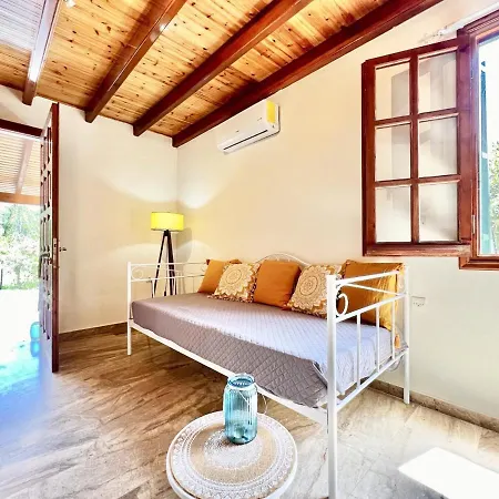 Renas Maisonette Near * Roda (Corfu)